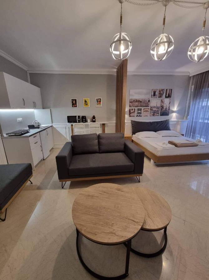 Center Point Thessaloniki Apartment ภายนอก รูปภาพ
