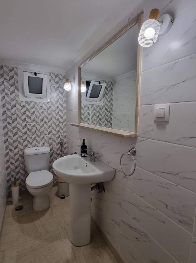 Center Point Thessaloniki Apartment ภายนอก รูปภาพ